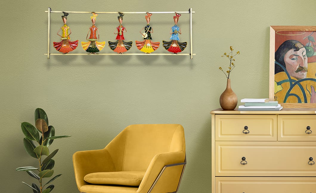 Use Key Holders to Organize Your Homes and Make Your Lives Easier